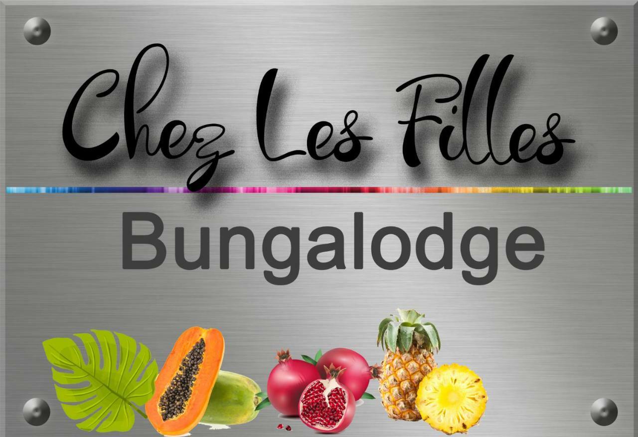 Chez Les Filles - Bungalodge Petite-Ile Exterior photo